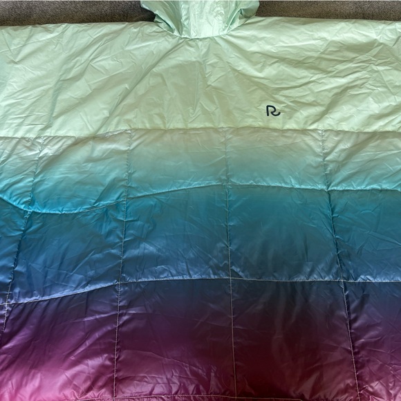 Gradient Puffer Jacket - Picture 2 of 6